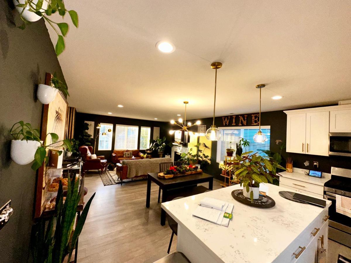 Central Tacoma Homestay With Breakfast Included -Private Room- ภายนอก รูปภาพ